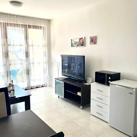 Marina K-s Triumph Apartment