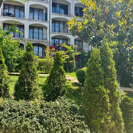 Marina K-s Triumph Apartment
